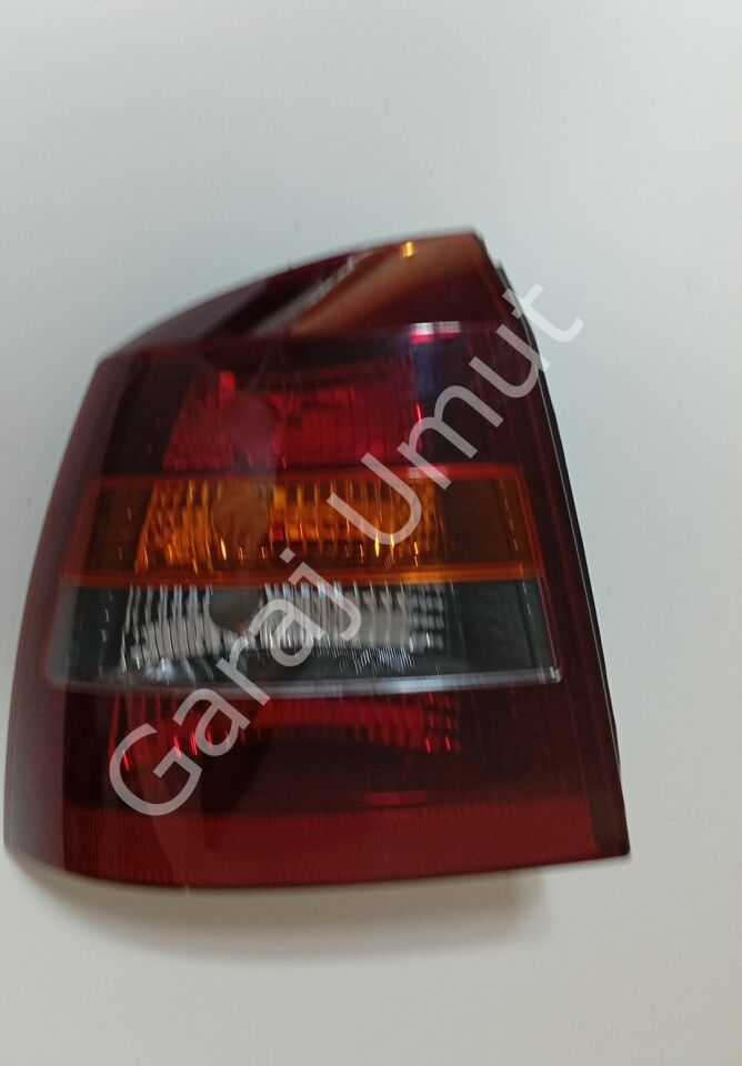Arka Stop Lambası Sol Füme Astra G Hb 1998 Ve Sonrası 1222080