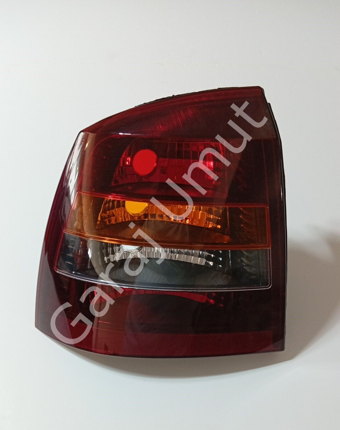 Arka Stop Lambası Sol Füme Astra G Hb 1998 Ve Sonrası 1222080