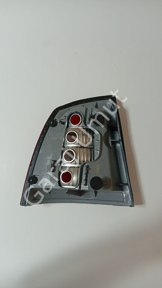 Arka Stop Lambası Sağ Kristal Astra G Sedan 1998 Ve Sonrası 6223026 9117441