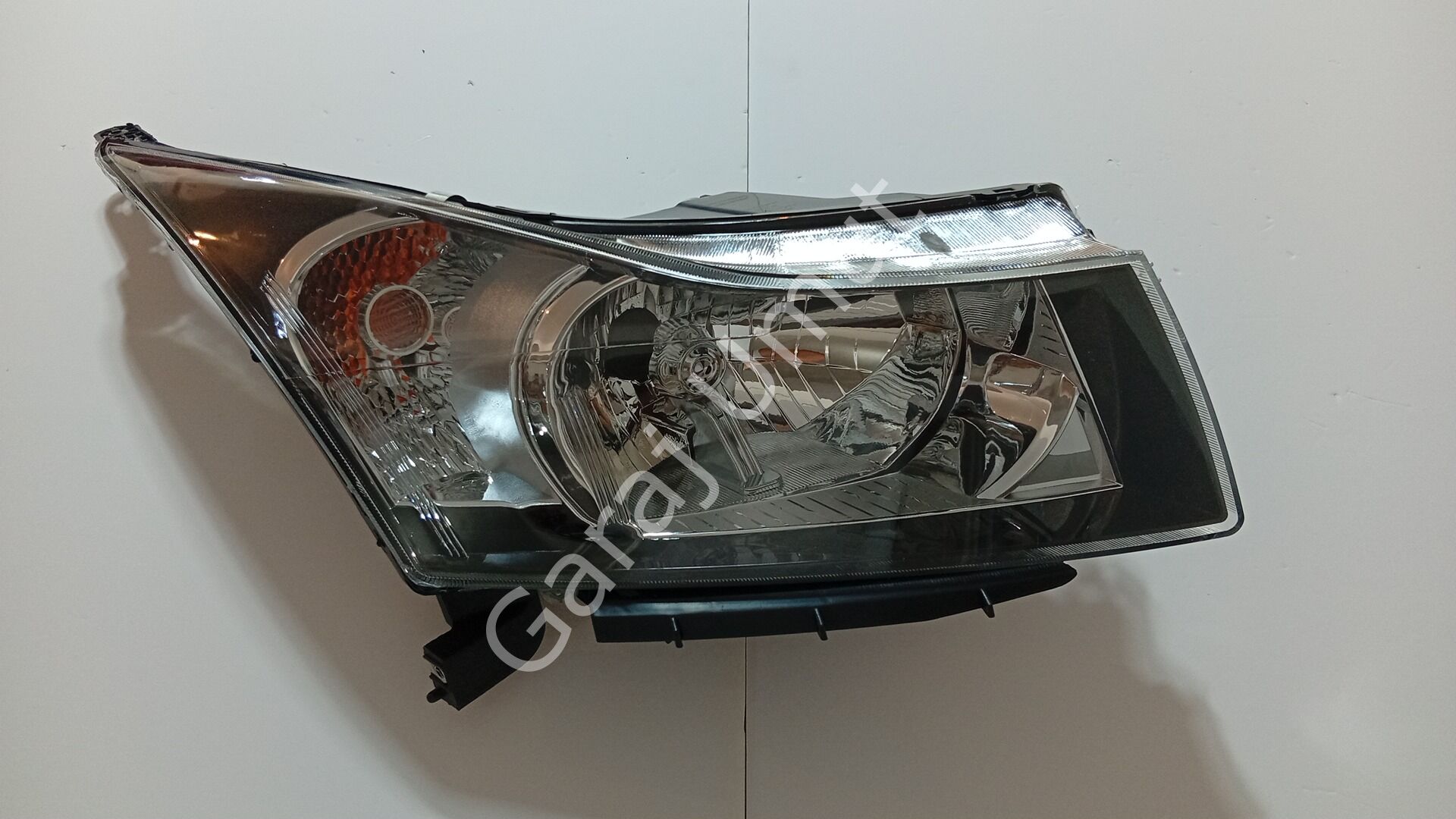 Ön Far Sağ Siyah Motorlu Cruze J300 Sedan 2009 Ve Sonrası 96828237