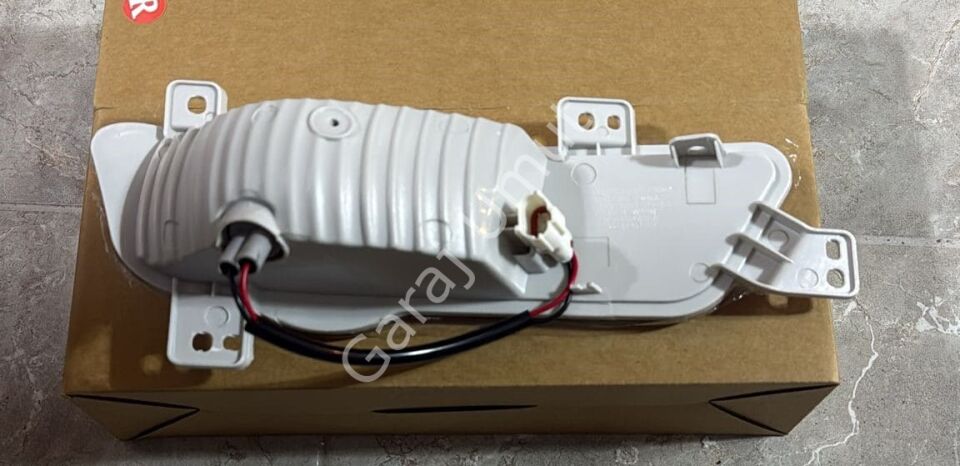 Arka Tampon Reflektörü Sağ Cruze Hb 2009 Ve Sonrası 95486701