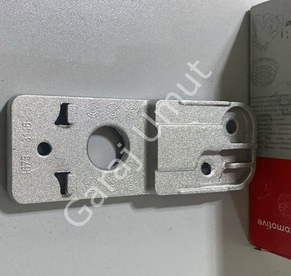 Radyatör Alt Ayağı Braketi Cascada Astra J Cruze Zafira C 1310014