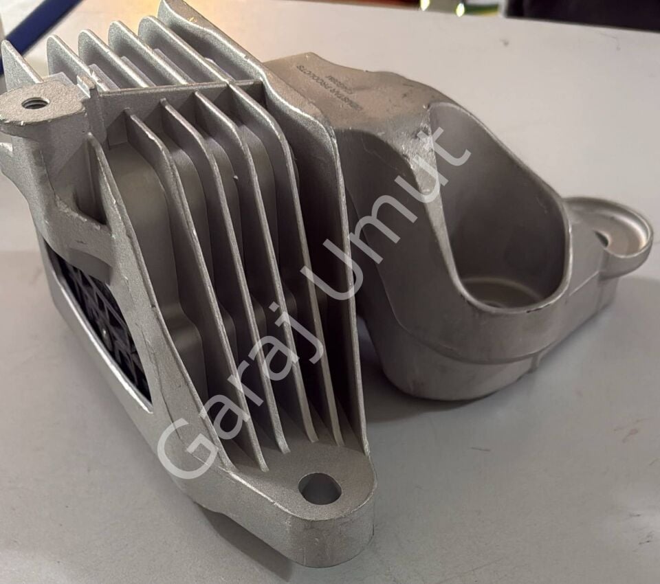Motor Takozu Kulağı Ön Sol İnsignia B 1.6 Cdti 84398113