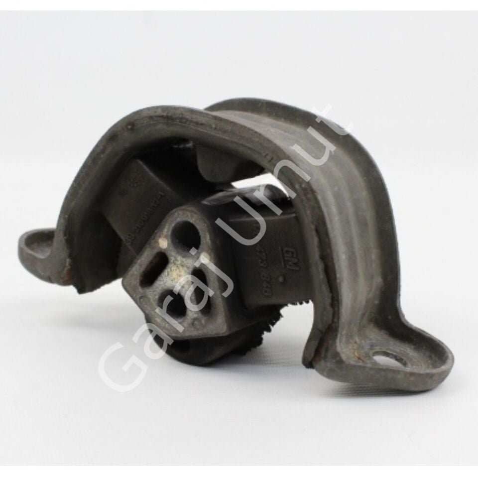 Motor Kulağı Takozu Ön Sağ Astra F Calibra Vectra A 684667